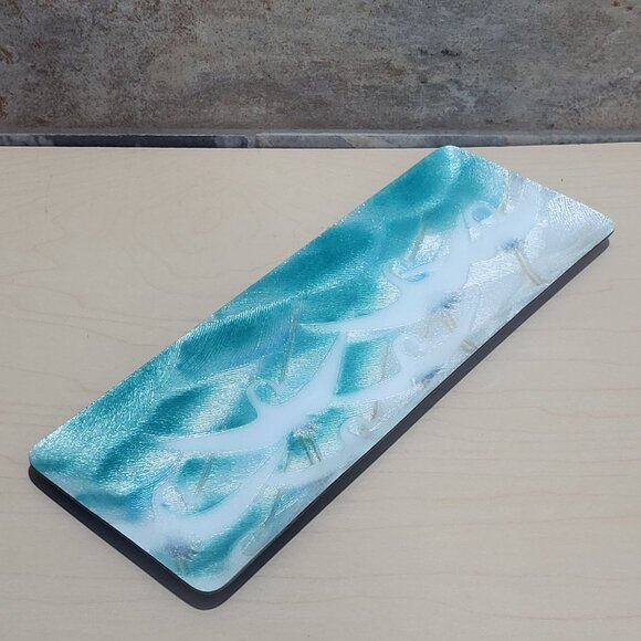 Vintage Enamel Rectangular Dish With Wave and Crane Motifs - Picture 4 of 8